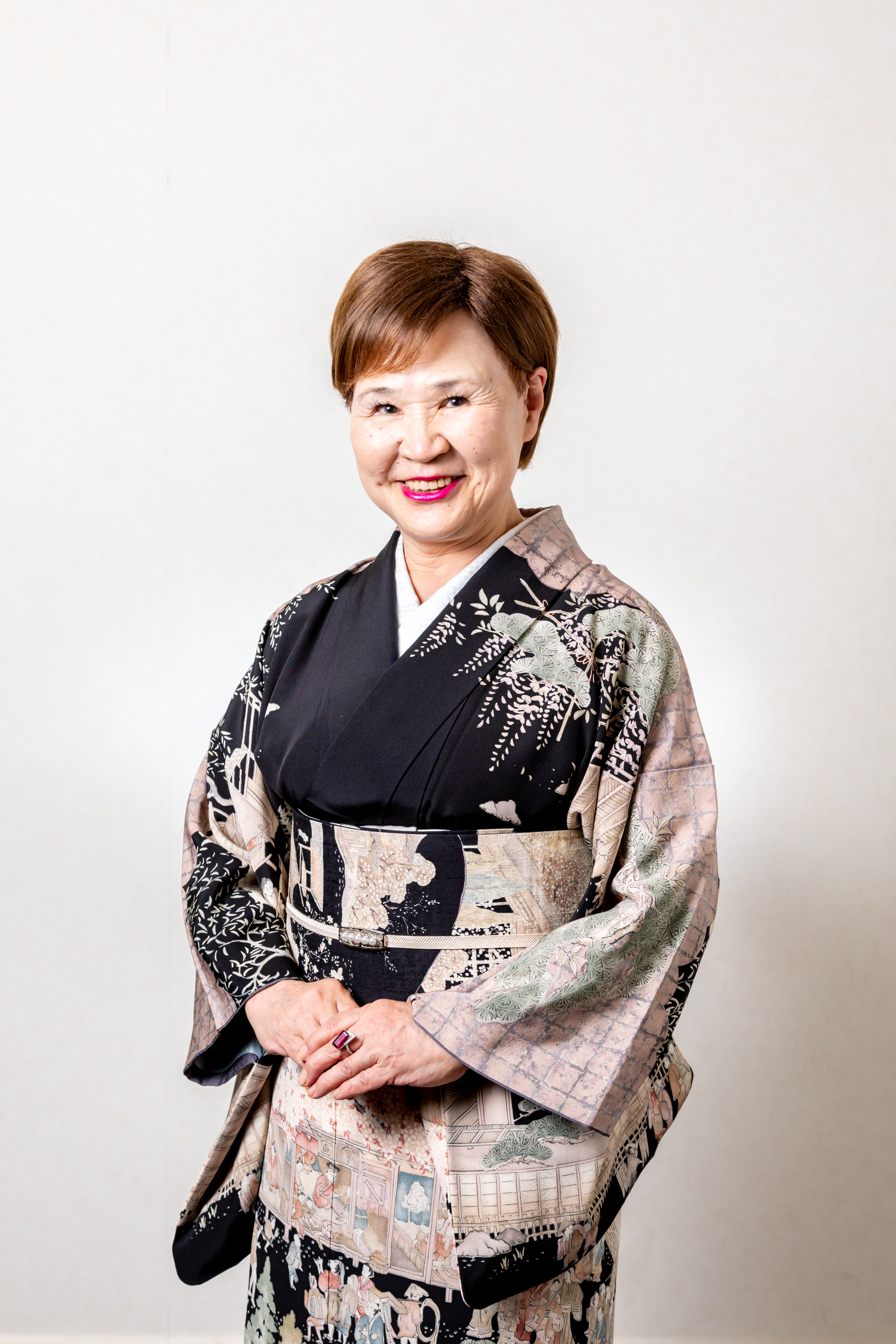 教室長 / 大谷 | 長沼静きもの学院